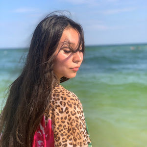 Meet your Posher, Elizabeth